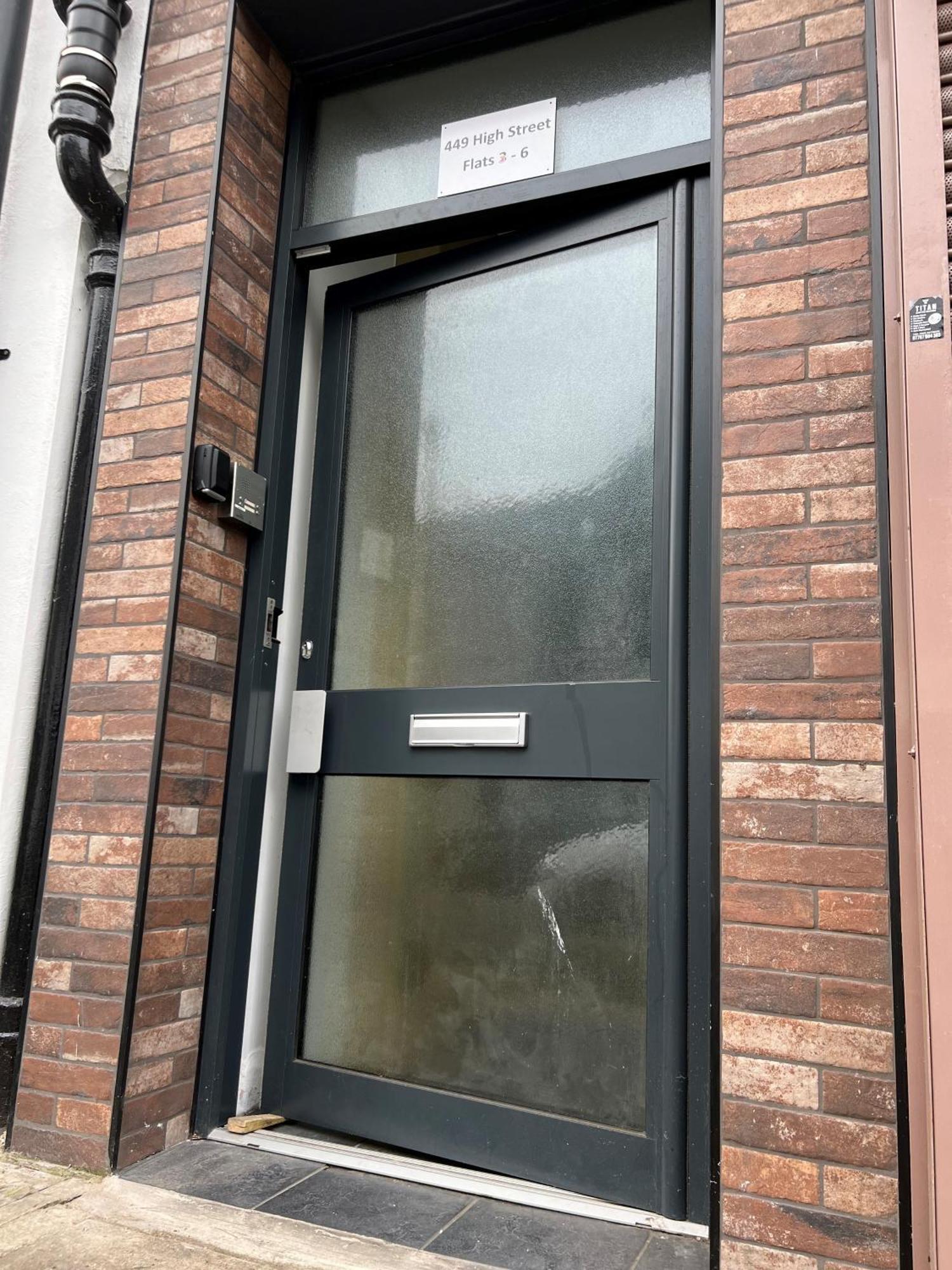 Premium Offer L Last-Minute Escape L Aj Properties L High Street Cheltenham L Parking L Ideal For Short Or Long Stays - Town Centre Apartment, 4 Beds, 1 Bathroom Buitenkant foto